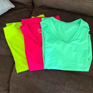 Set of 3 workout shirts